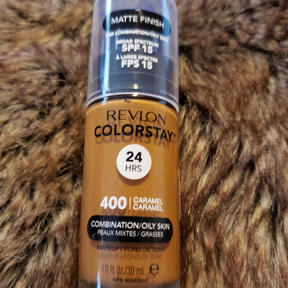 Revlon Other - Revlon color stay foundation